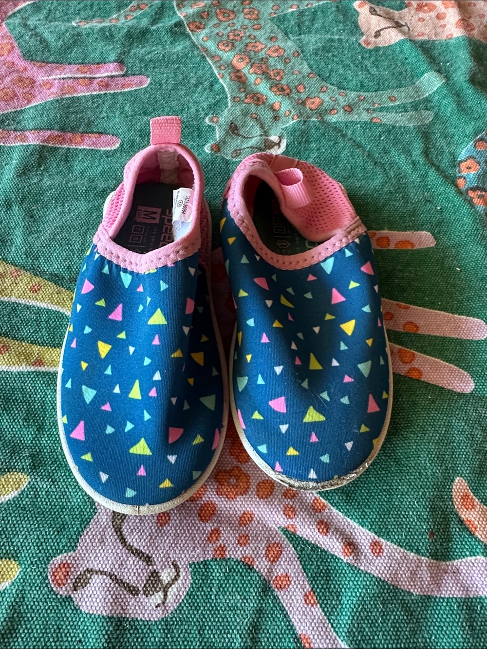 Speedo Toddler Navy and Pink Triangle Slip-On Water Shoes